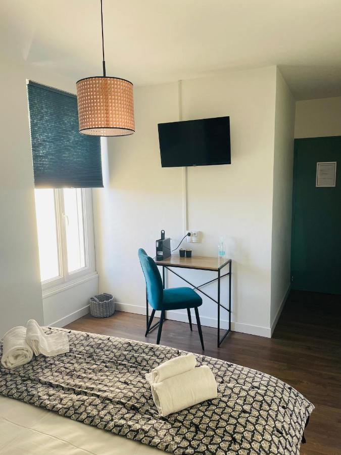 Logis Paul Massy Bed & Breakfast Мешер-сюр-Жиронд Екстериор снимка